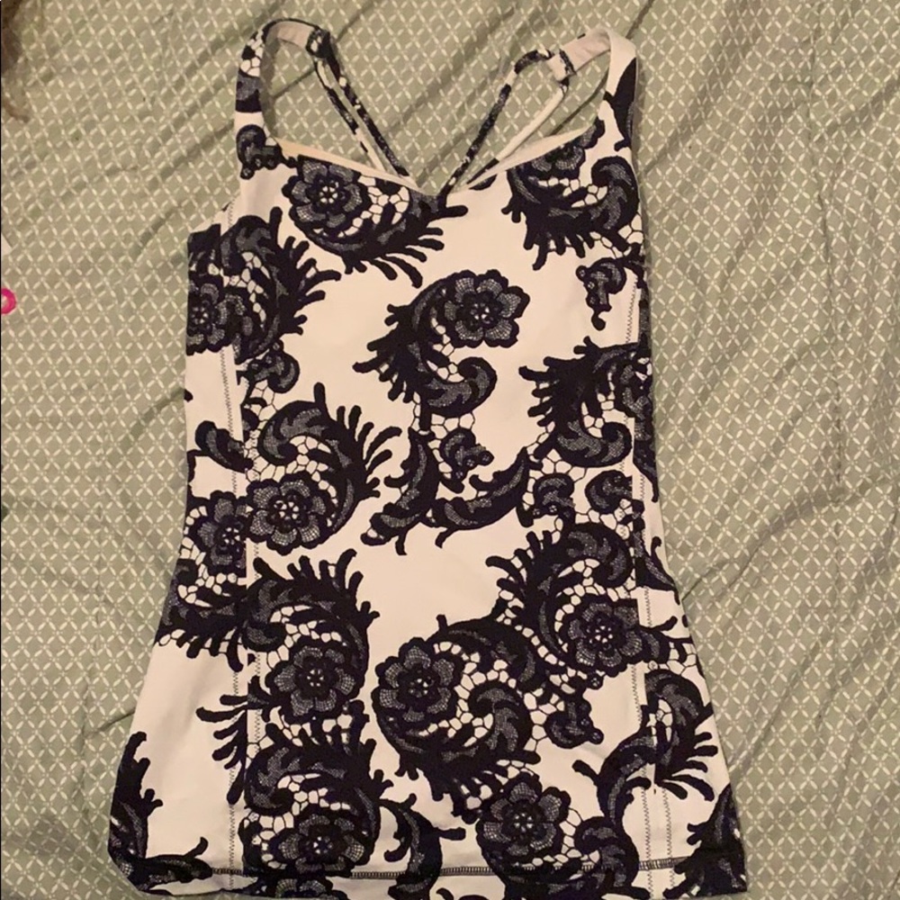 Lululemon tank top